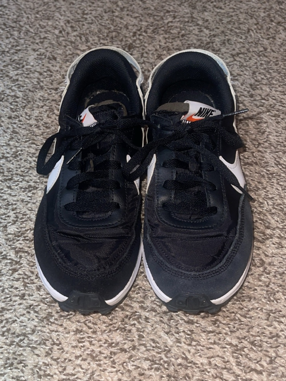 Nike Tennis Shoes